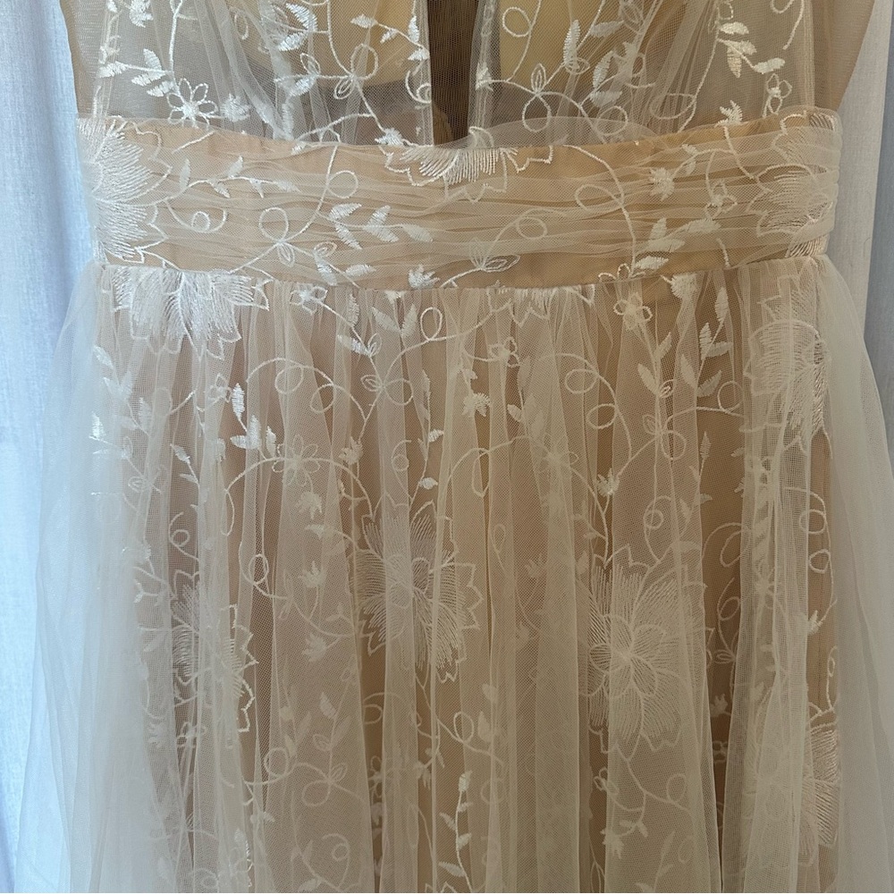 Hebeos White Nude A-line Appliqué Tulle Illusion Princess Wedding Gown - Picture 7 of 16